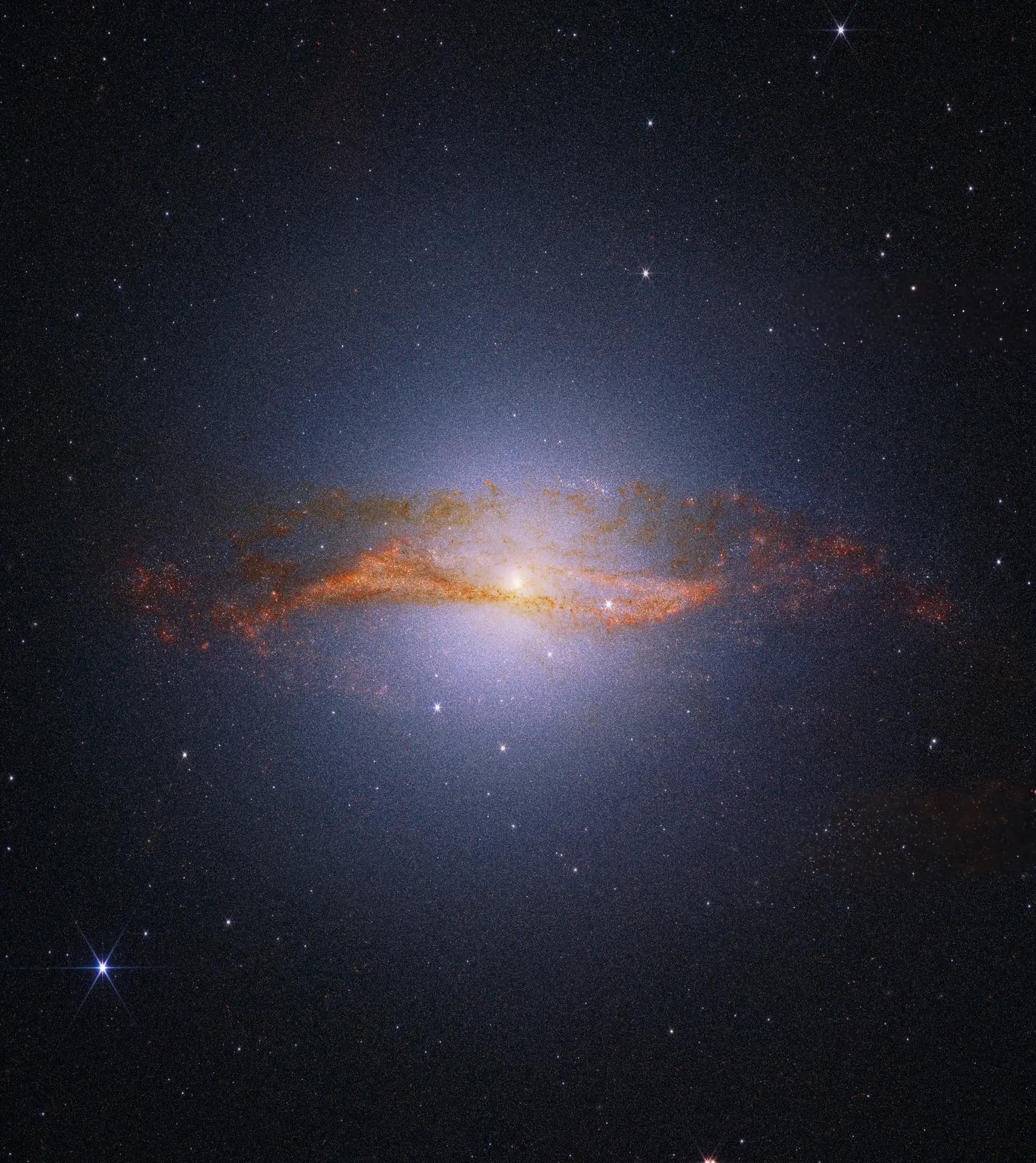 Центавр A (NGC 5128) (NIRCam - ближний ИК).jpg